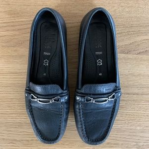Men's GEOX  RESPIRA Loafer  Size 40  US 7